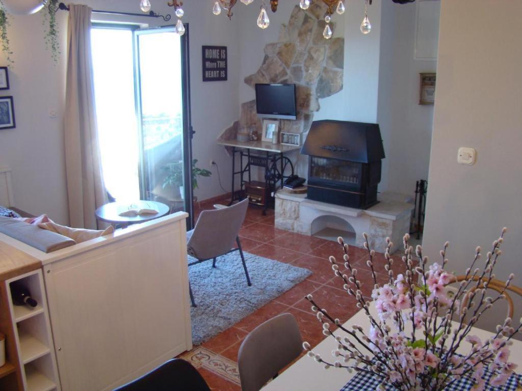 Holliday Home Alida With Jacuzzi Podgora Exteriér fotografie